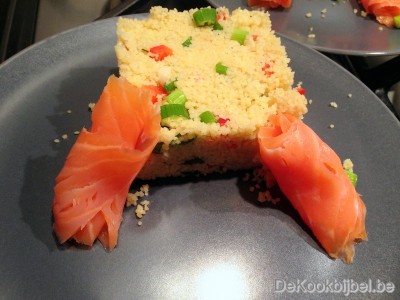 Slaatje van couscous en gerookte zalm