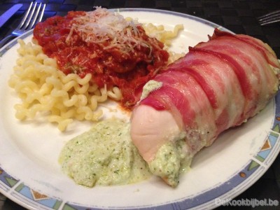 Gevulde kipfilet met ricottapesto en pizzaiolasaus