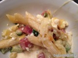 Pasta in de oven met courgette en ham