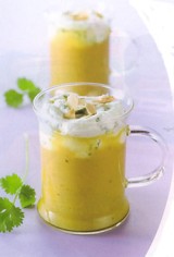 Cappuccino velouté met groenten op z'n Indisch