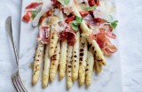 Gegrilde asperges met Pata Negra