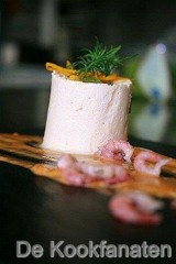 Bavarois van garnaal met zongedroogde tomaat