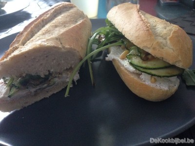 Baguette provencaal met geitenkaas en gegrilde courgette