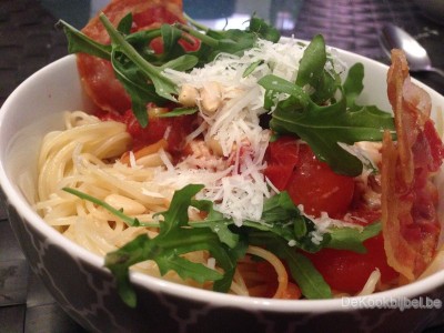 Cappellini, Pancetta en kerstomaten