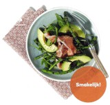 Zalmceviche met gegrilde groene asperges en avocado