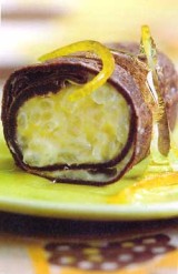Chocoladeflensjes met manderijntjesrijst en siroop
