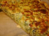 Taart van courgette en tonijn