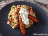 Lauwe couscoussalade met merguez en tzatziki