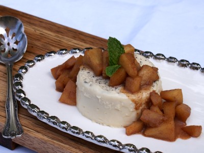 Panna Cotta met kaneel en gekarameliseerde appeltjes