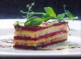 Javanais van rode biet, eendenlever en brioche