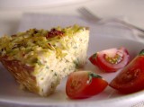 Frittata met pasta, aardappels en tijm