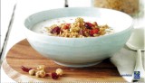 Granola met havermout en gedroogd fruit