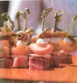 Iberico-varken met abrikoos, mozarella en basilicum, natuurlijke jus met amandelen