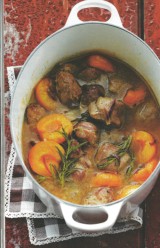 Kalkoenfilet gestoofd in Geuze met abrikozen