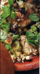 Tajine met gemarineerde kip, gepekelde citroen en bulgur