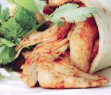 Wrap met kip, olijven en komkommer-yoghurtsaus