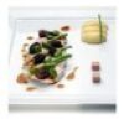 Gebakken kippenborst met tuinbonen en morilles, natuurlijke jus met kruiden Gebakken kippenborst met tuinbonen en morilles, natuurlijke jus met kruiden