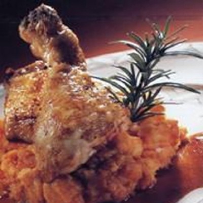 Gebakken kippenbout met wortelstamppot Gebakken kippenbout met wortelstamppot