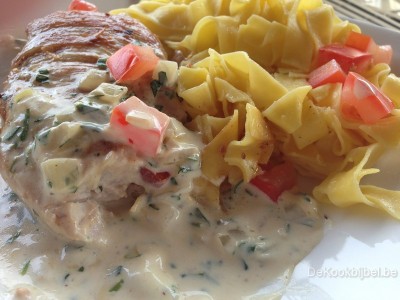 Kip met Italiaanse dragonsaus