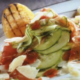 Laagjessalade met komkommer en Meesterlyck ham