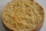 Kruimelvlaai met appel en abrikoos