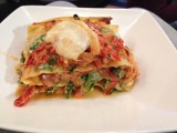 Lasagne met tonijn, paprika en olijven