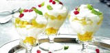 Yoghurt met mango en vlierbloesemsiroop