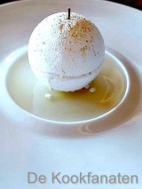 Surprise bol van meringue met appel