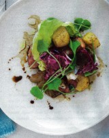 Lauwe salade met oesterzwammen en gebakken spek