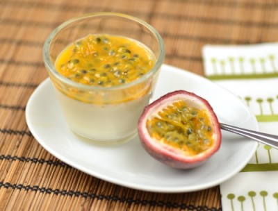Pannacotta met passievrucht Pannacotta met passievrucht