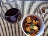 Pappardelle met calabrese saus ,haloumi en chili, krokante chorizo