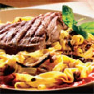 Tagliatelle met gegrilde tussenrib en auberginekaviaar