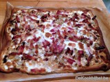 Pizza à la crème met witloof en spek