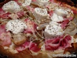 Bladerdeeg pizza met witloof en geitenkaas