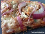 Pizza (spelt) tonijn en rode ui