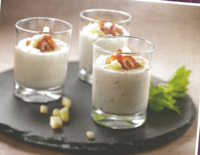 Verrines met plattekaas, selder en dadels