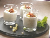 Verrines met plattekaas, selder en dadels