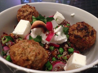 Quinoa met groentjes en veggie balletjes