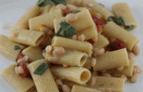 Rigatoni met kikkererwten en tomaat