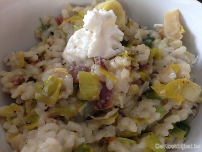 Risotto met rode ui prei en verse geitenkaas