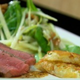 Rösti met gebraden rosbief en wintersalade