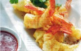 Loempia van scampi met zoetzuur
