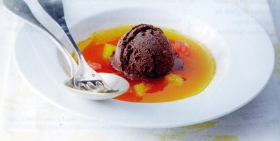 Agrumes soepje met Earl Grey thee, ijs van belgische chocolade Agrumes soepje met Earl Grey thee, ijs van belgische chocolade
