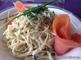 Spaghetti met preisaus en gerookte zalm