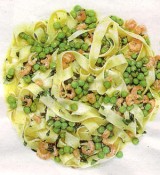 Tagliatelle met garnalen en doperwten