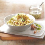 Tagliatelle met romige walnootpesto
