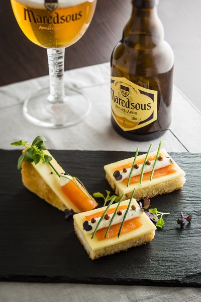 Zakoeski met Maredsous Traditie, zalm en bieslook