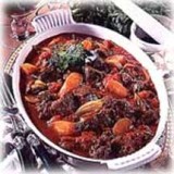 Stoofpot van wild en wintergroenten