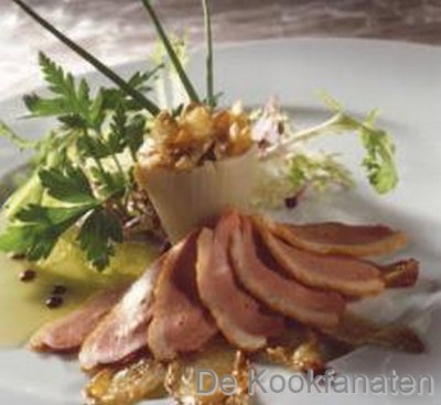 Lauwwarme salade van witloof met gerookte filet d’anvers