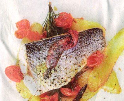 Zeebaars met aardappel en tomaat Zeebaars met aardappel en tomaat